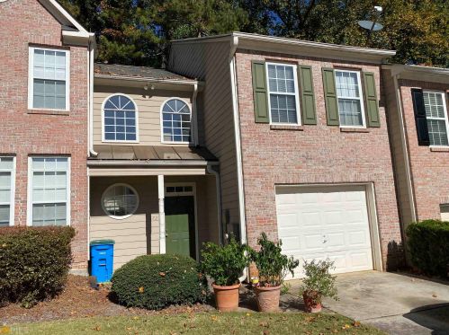 372 Parkview Manor Dr, Tucker, GA 30084-8913