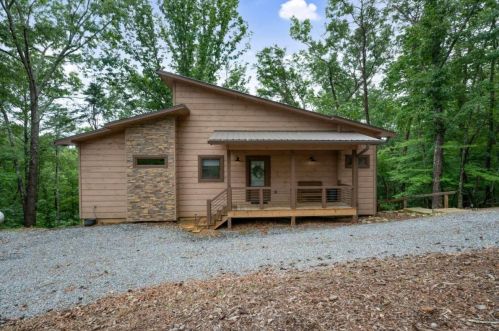 32 Palmetto Dr, Ellijay, GA 30540-7110