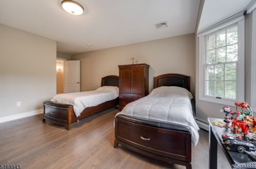 77 Pleasant Hill Rd, Dover NJ  07869-3568 exterior