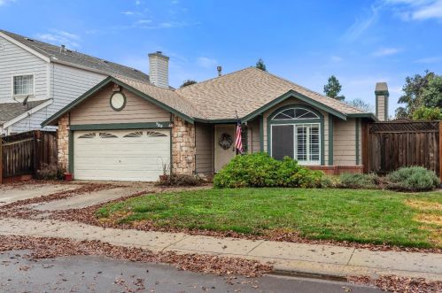 729 Carrboro Ln, Modesto, CA 95357-1409