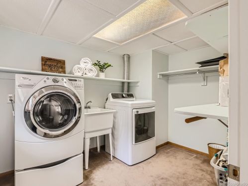 16572 Crestline Pl, Aurora CO 80015-4308 exterior