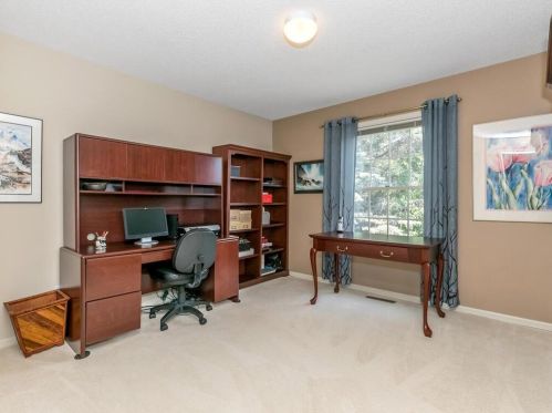 3817 Bridgewater Dr, Saint Paul MN  55123-2526 exterior