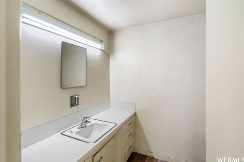 165 1000, Perry UT 84302-1541 exterior