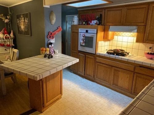 2610 La Loma Dr, Rancho Cordova, CA 95670-3305