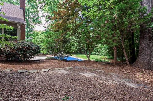 810 Mabry Rd, Atlanta GA  30328-2662 exterior