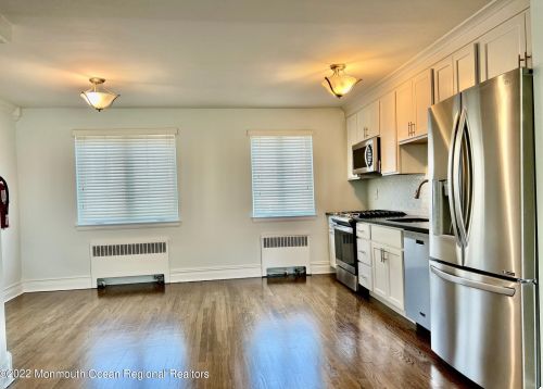 293 Spring St, Tinton Falls, NJ 07701-2288