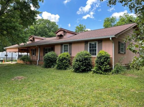 258 Pickett Bridge Rd, Porterdale, GA 30016-5621