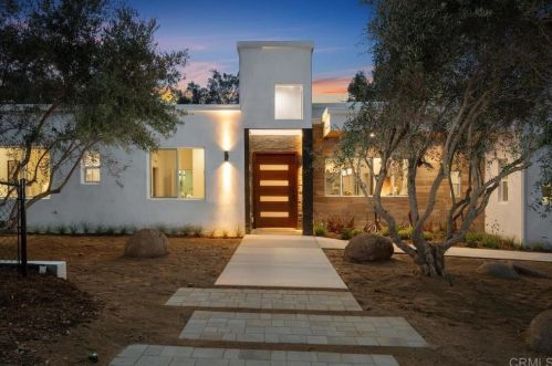 1500 Gamble Ln, Escondido, CA 92029-4321