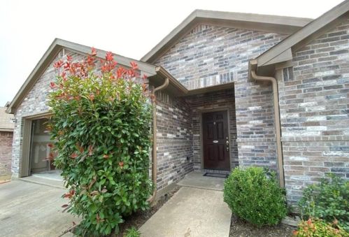 214 Timber Dr, Princeton TX  75407-2832 exterior