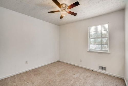 202 Farmbrook Pkwy, Stockbridge GA  30281-1157 exterior