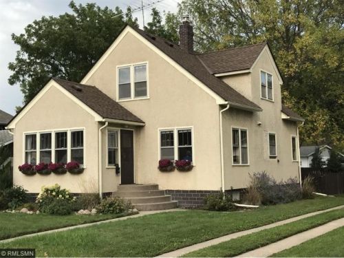 413 3rd St, Montgomery, MN 56069-1517
