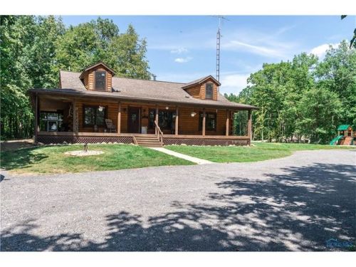 4502 County Road 9, Delta, OH 43515-9447