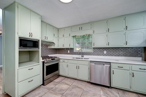 85 Amanda Ct, Stockbridge GA  30281-2504 exterior