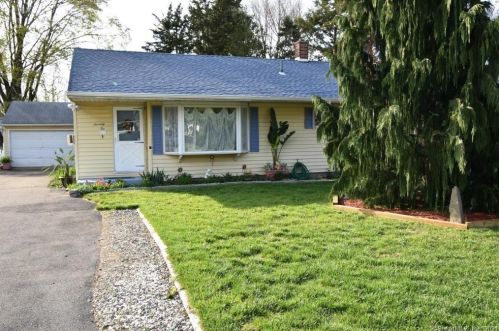 72 College Ave, Southington, CT 06489-1209