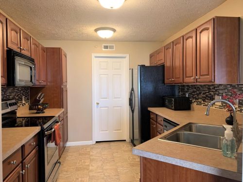 7204 English Dr, Cincinnati OH  45244-3150 exterior