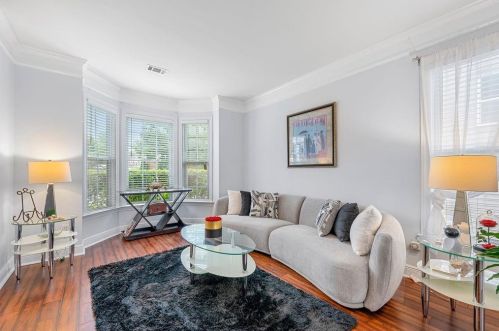 1435 Lakeboat Way, Atlanta GA  30331-8913 exterior