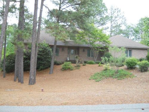 81 Pomeroy Dr, Pinehurst, NC 28374-9740