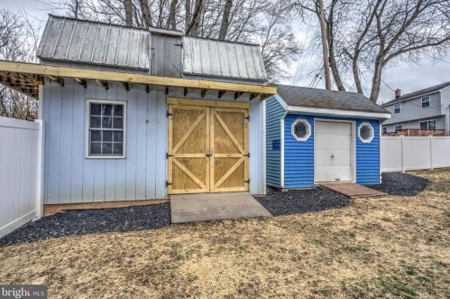 1509 Robert Rd, Lancaster PA  17601-5632 exterior