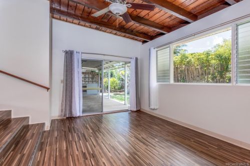 2219 Jennie St, Honolulu, HI 96819-3610