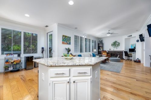 58 Montrose, Irvine CA  92620-1995 exterior