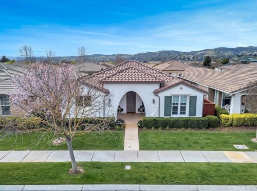 2653 Alameda Dr, Lake Nacimiento, CA 93446-7134