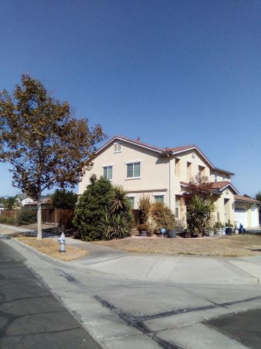 519 Creekside Ct, Los Banos, CA 93635-9492