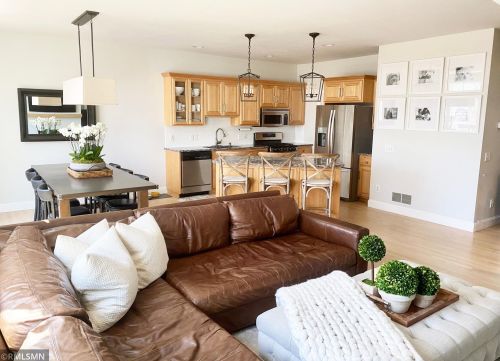 1068 Juliet Ave, Saint Paul MN  55105-2961 exterior
