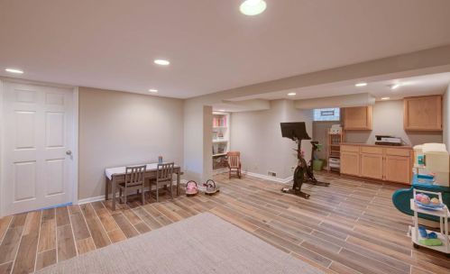 6975 Bramble Hill Dr, Cincinnati OH  45227-3260 exterior