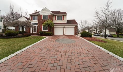 44 Cherrywood Dr, Piscataway, NJ 08854-6529