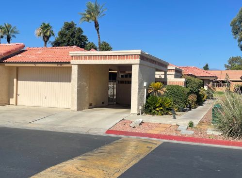 49203 Eisenhower Dr, Indio, CA 92201-7519