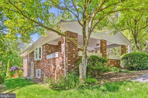 5847 Wilson Rd, Marshall, VA 20115-2508