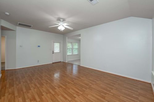 10680 Royal York Dr, Conroe TX  77303-2653 exterior