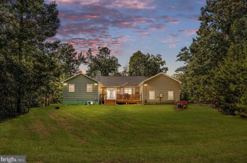 1374 Alma Gaynelle Dr, Mineral, VA 23117-4583
