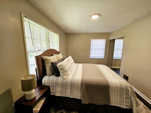 403 Fielding Ln, Atlanta GA  30311-2020 exterior