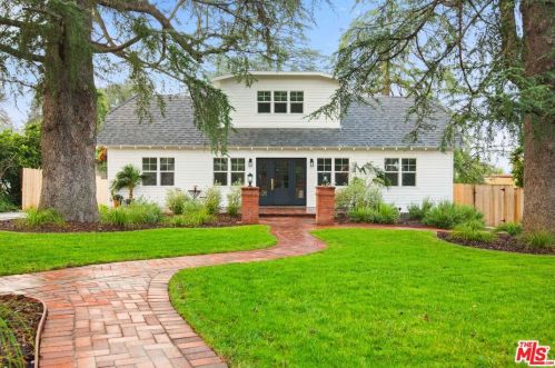 104 Loma Alta Dr, Altadena, CA 91001-3927