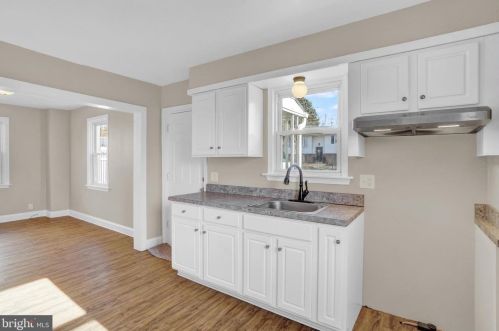 823 5th St, Harrisburg PA  17113-2612 exterior
