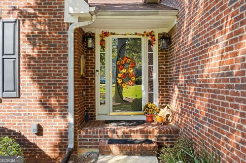 365 Brook Hollow Dr, Mcdonough, GA 30252-3957