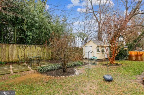 2225 Luzerne Ave, Silver Spring MD 20910-2135 exterior