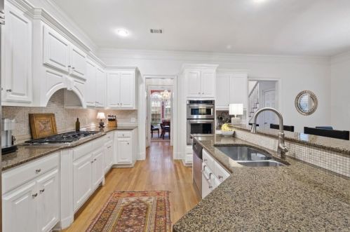 634 Kimberly Ln, Atlanta, GA 30306-2225