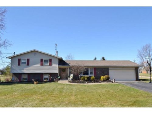 2843 Covina Dr, Springfield, OH 45504-4309