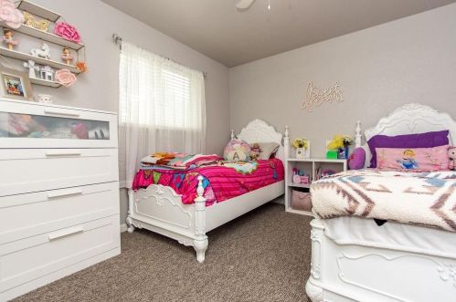1640 Gulfstream Dr, Modesto CA  95350-2701 exterior
