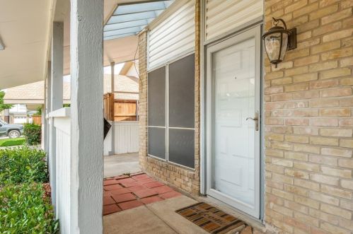 2643 Via Sonoma, Carrollton TX  75006-4650 exterior