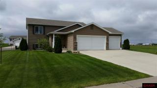 101 Cypress Ct, Mankato, MN 56001-7577