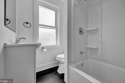 509 Ruby St, Lancaster PA  17603-5016 exterior