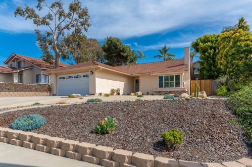 2743 Victoria Ave, Carlsbad, CA 92010-2146