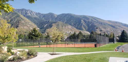 25 Snowstar Ln, Sandy UT 84092-4800 exterior