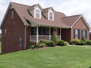 4187 Scarlett Oak Dr, Morristown, TN 37813-1381