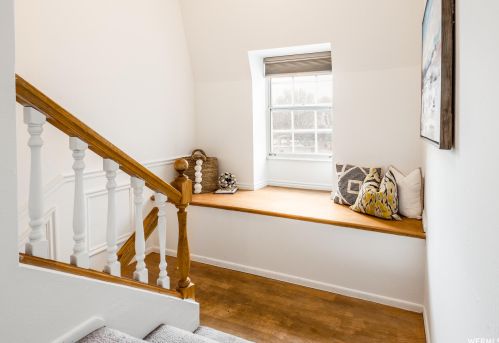 8272 Williamsburg Park Cir, Sandy UT 84070-0517 exterior