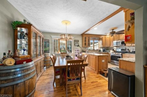 105 Carter Ter, Hackettstown NJ  07840-1002 exterior