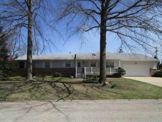 64 Crestview Cir, Geneseo, IL 61254-9540